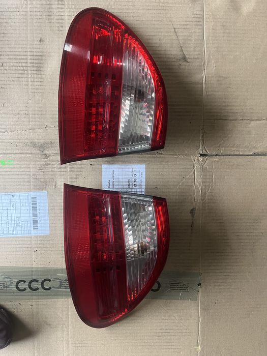 Mercedes w211 kombi lampy tył,tylne lampy oryginal bdb