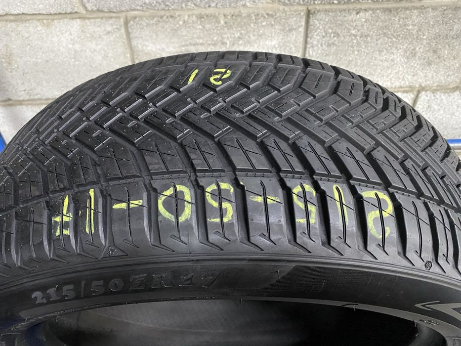 Всесезонні шини 215/50 R17 (95W) LANDSAIL