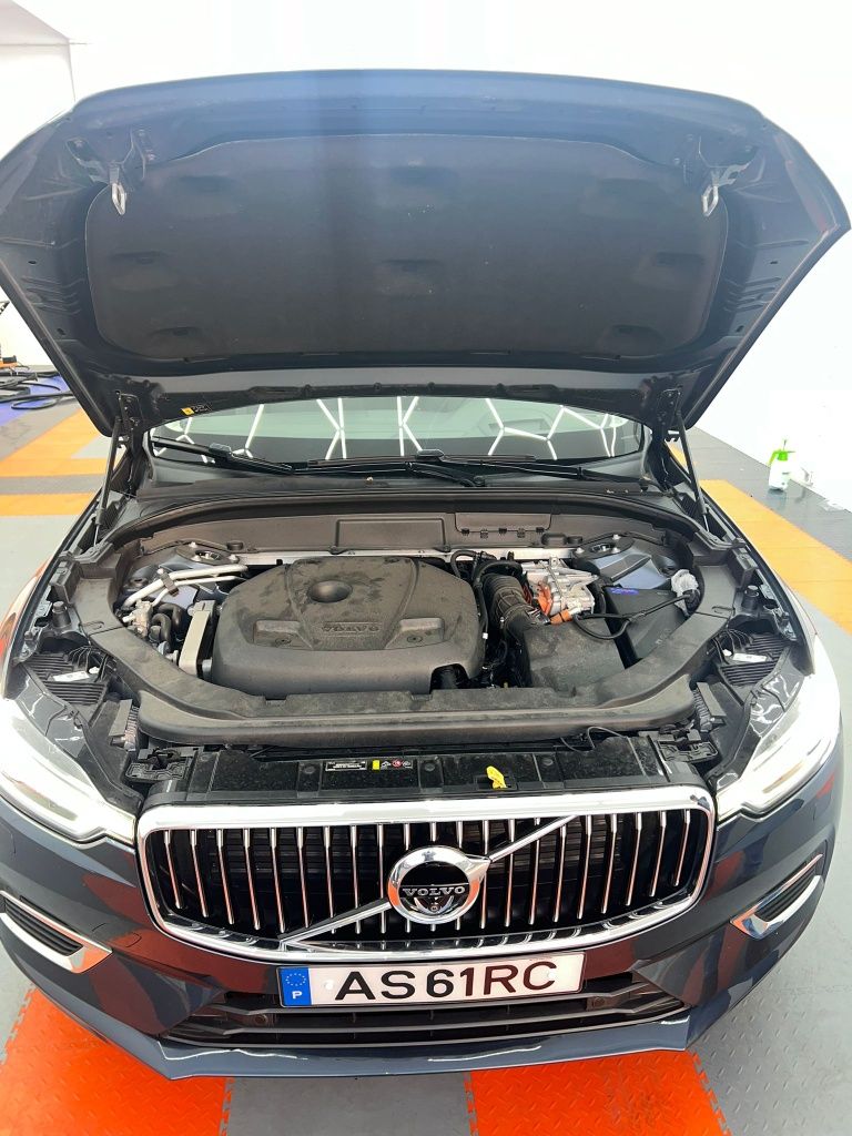 Volvo X60 T8 2019