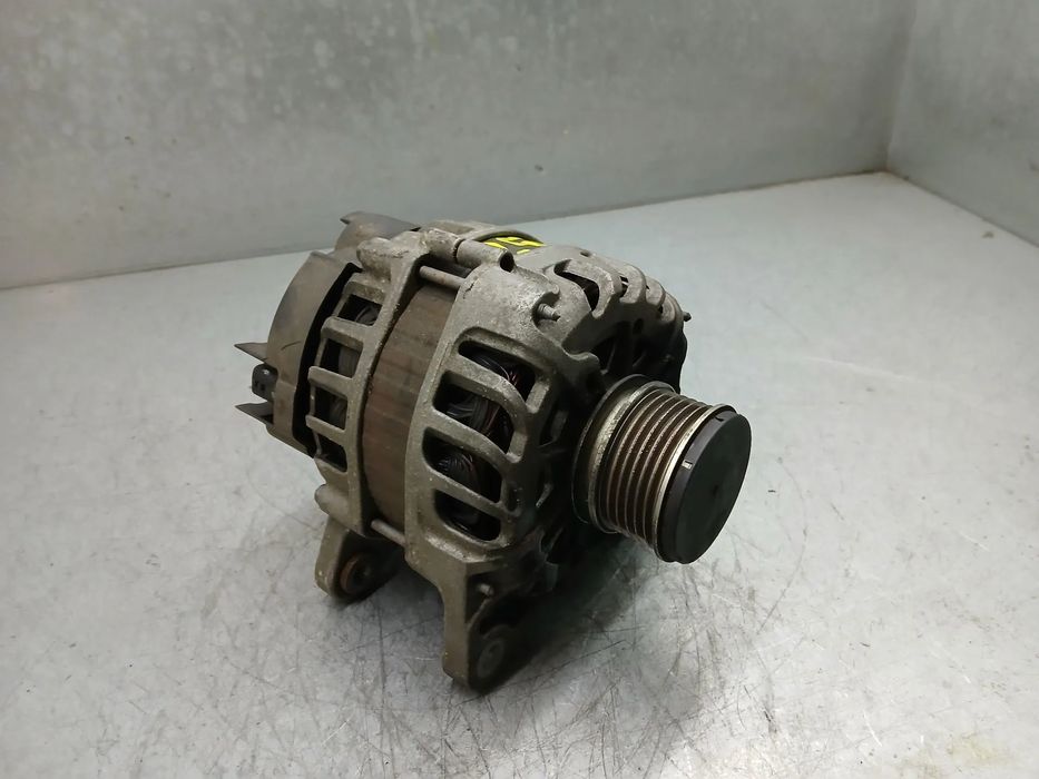 Alternador RENAULT Clio IV (BH_)