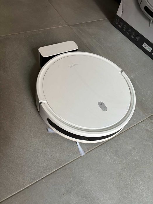 Xiaomi Robot Vacuum E12