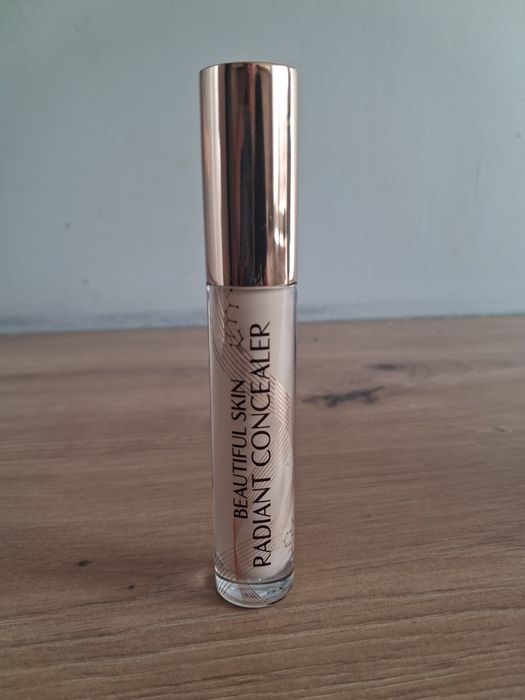 Charlotte Tillbury Beautiful skin korektor 3.5