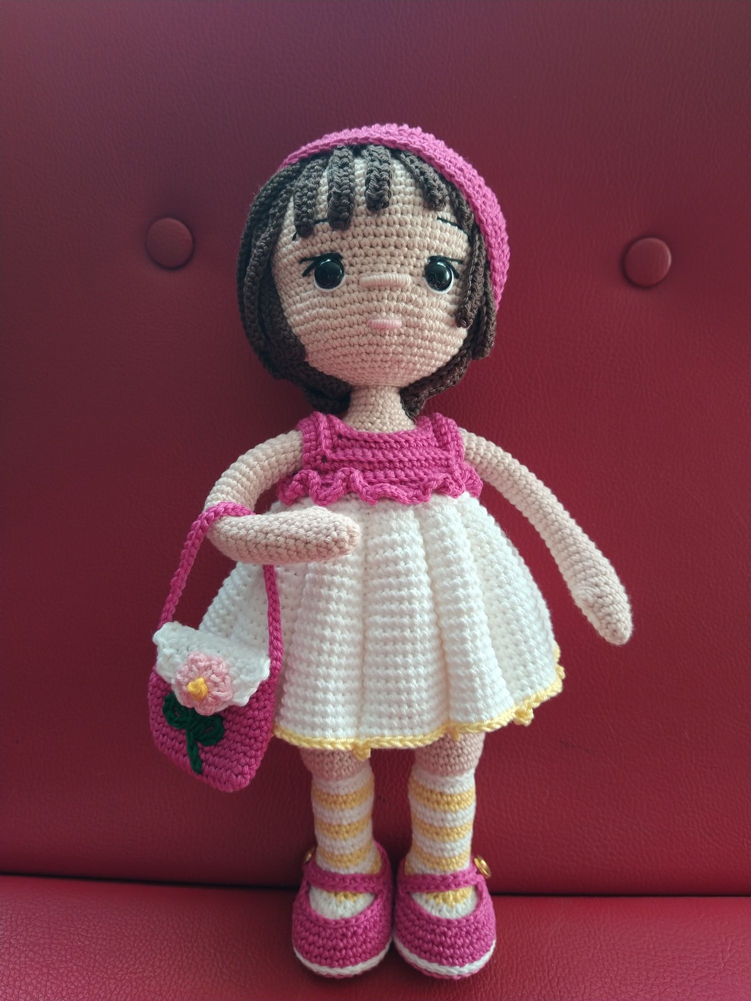 Boneca em crochê.