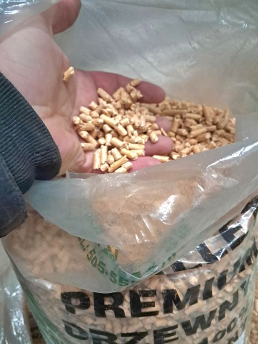 PELLET premium iglasty i liściasty 19MJ EN PLUS A1