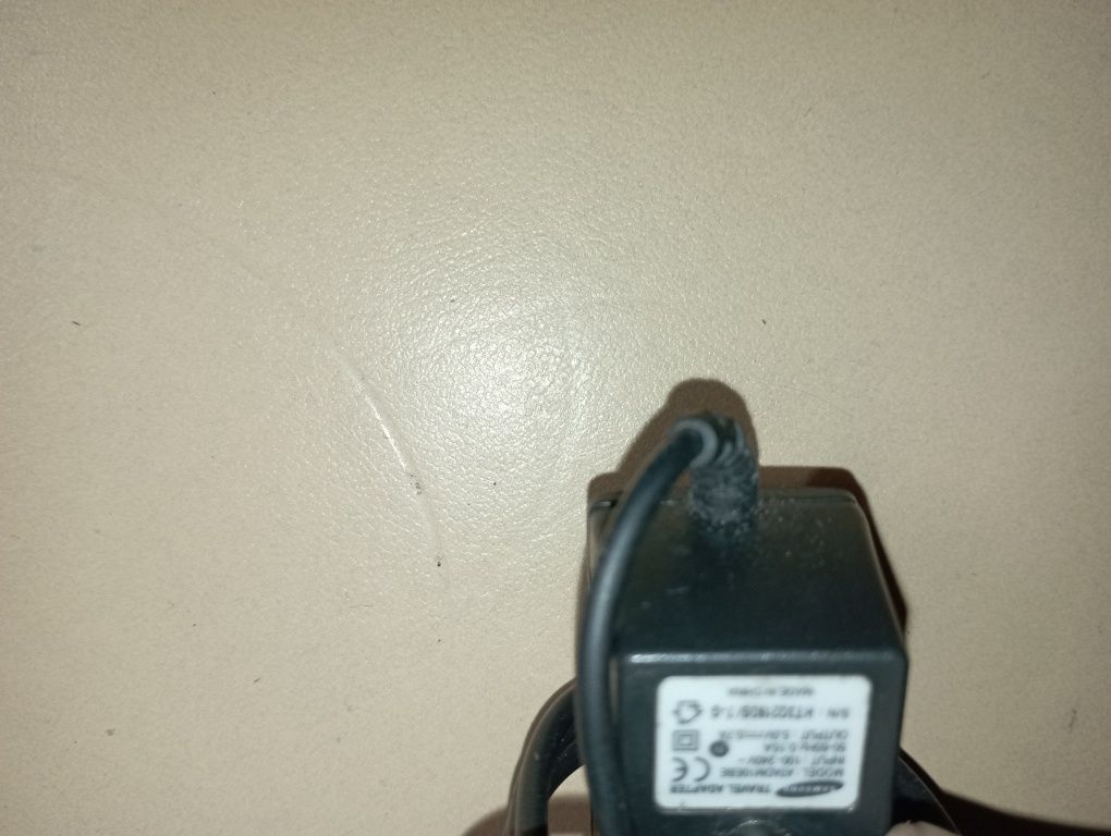 Зарядка телефона Samsung 5V ,0.7A