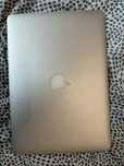 MacBook air z ładowarką