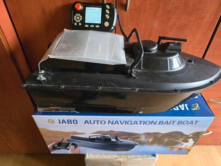 Łódka zanętowa JABO 2CG