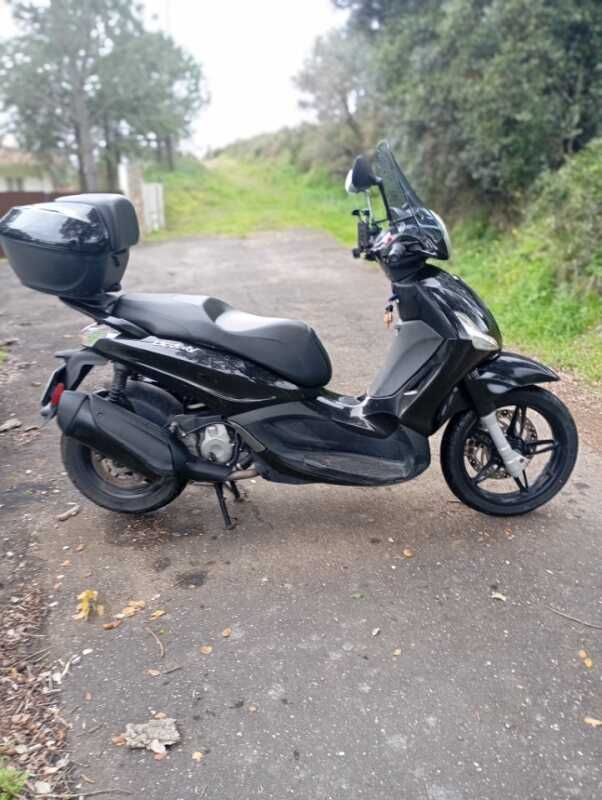 Piaggio Beverly Sport Touring 350