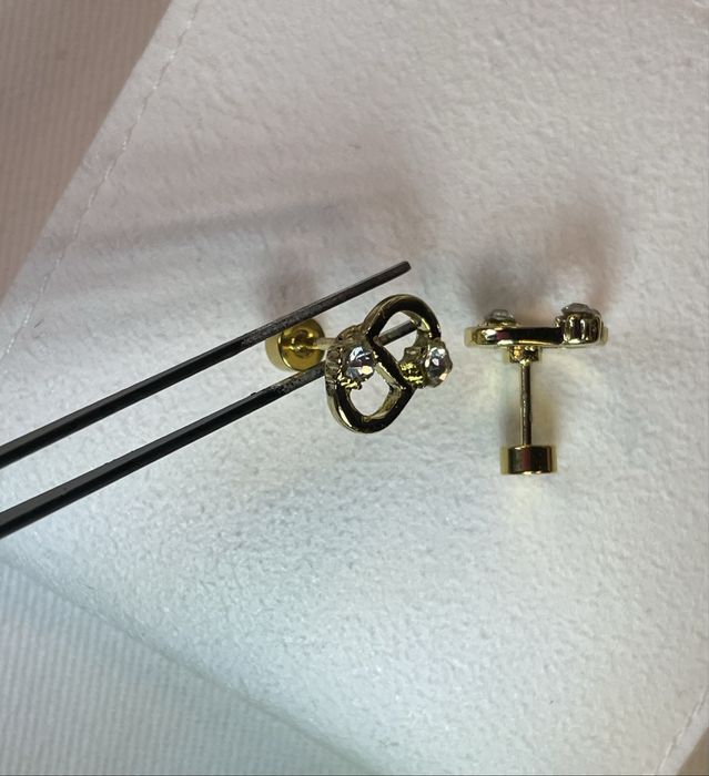 Mini Kolczyki Petit CD Złote metalowe i srebrne kryształy