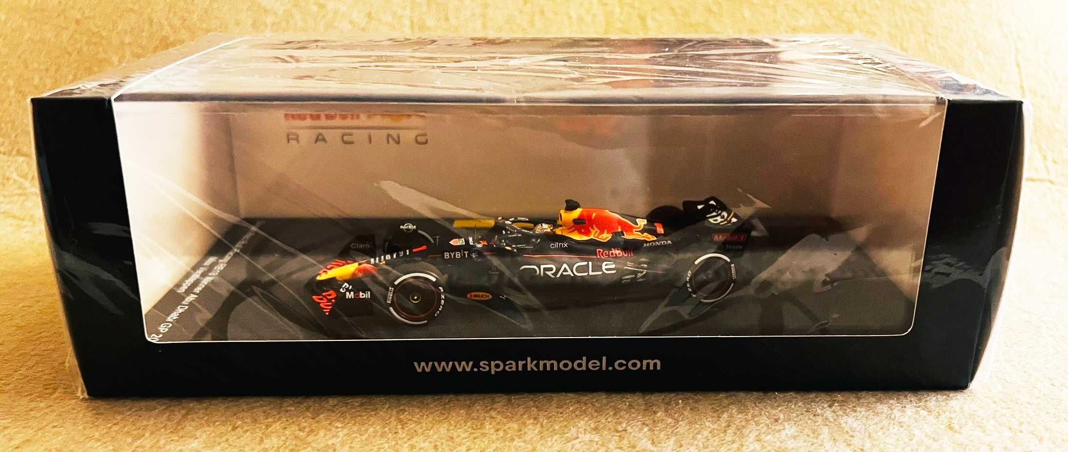 Max Verstappen Campeão Mundo 2022 Spark Models 1:43