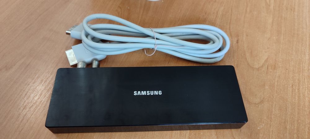 Samsung One Connect Box приставка до телевізора