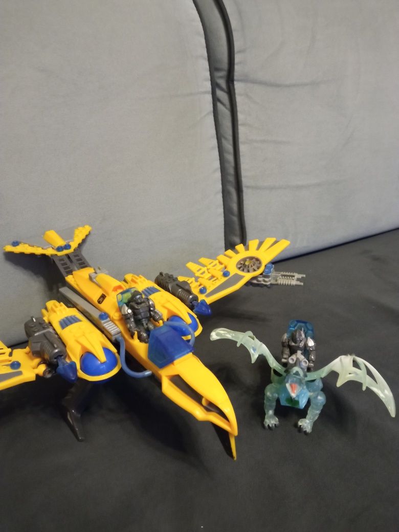 Figurka Power Rangers z motorem+ samolot z klocków
