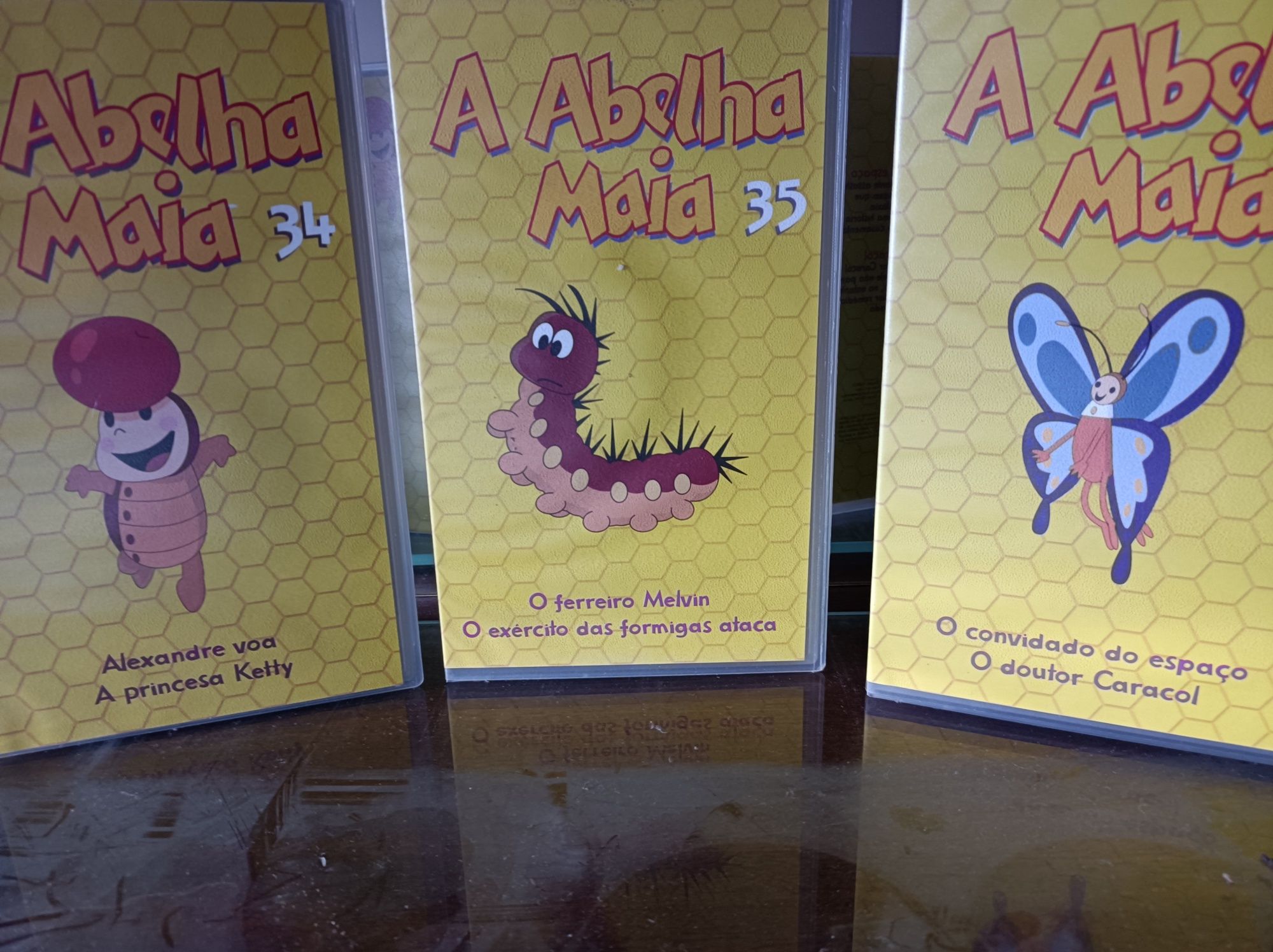 Coleção de 35 Cassetes VHS * A Abelha Maia * Excelente Estado