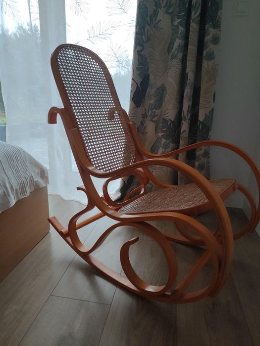 Fotel bujany na płozach