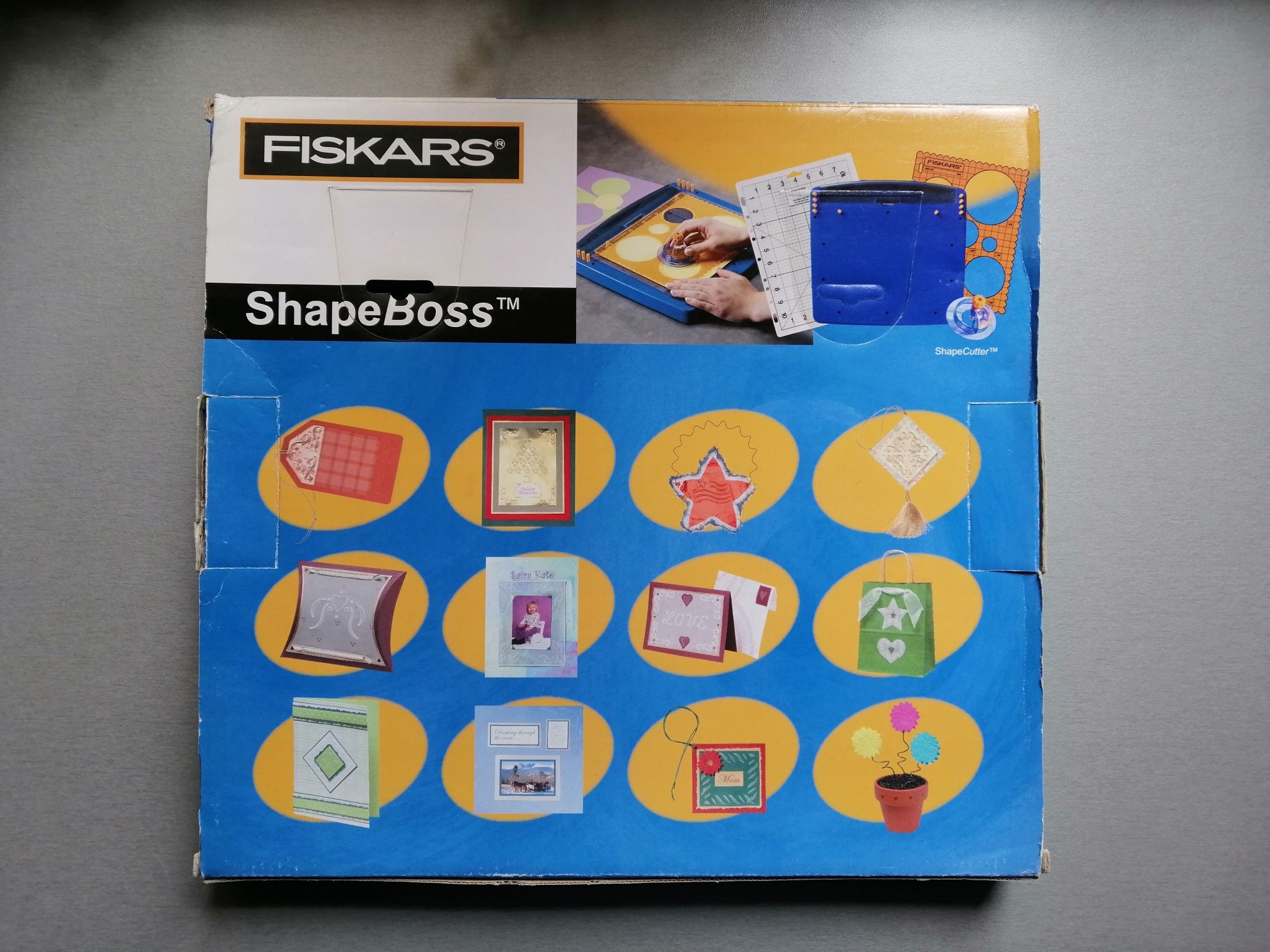 Fiskars Shape Boss 5600 - набір для видавлювання на відкритках