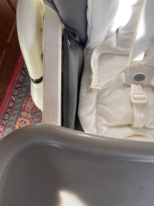 Дитячий стільчик для годування Carello Stella