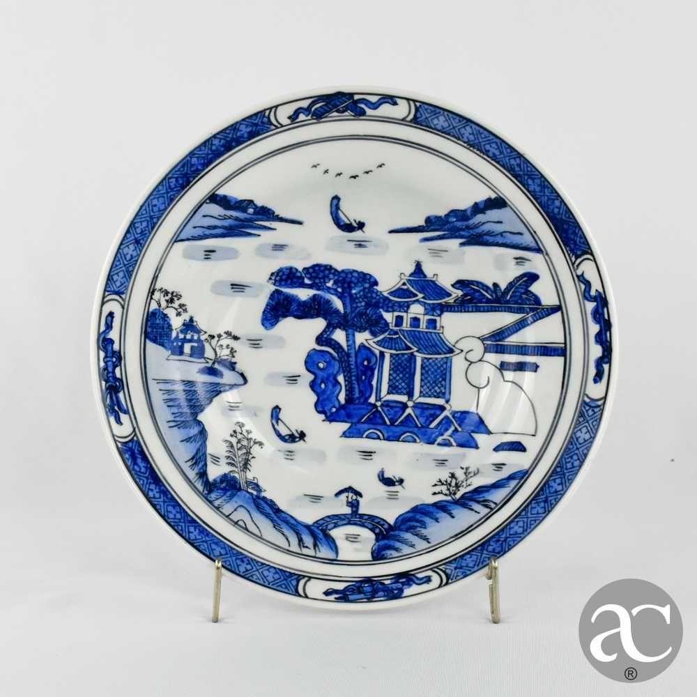 Prato fundo porcelana da China, decoração Cantão, Circa 1970 - 23 cm