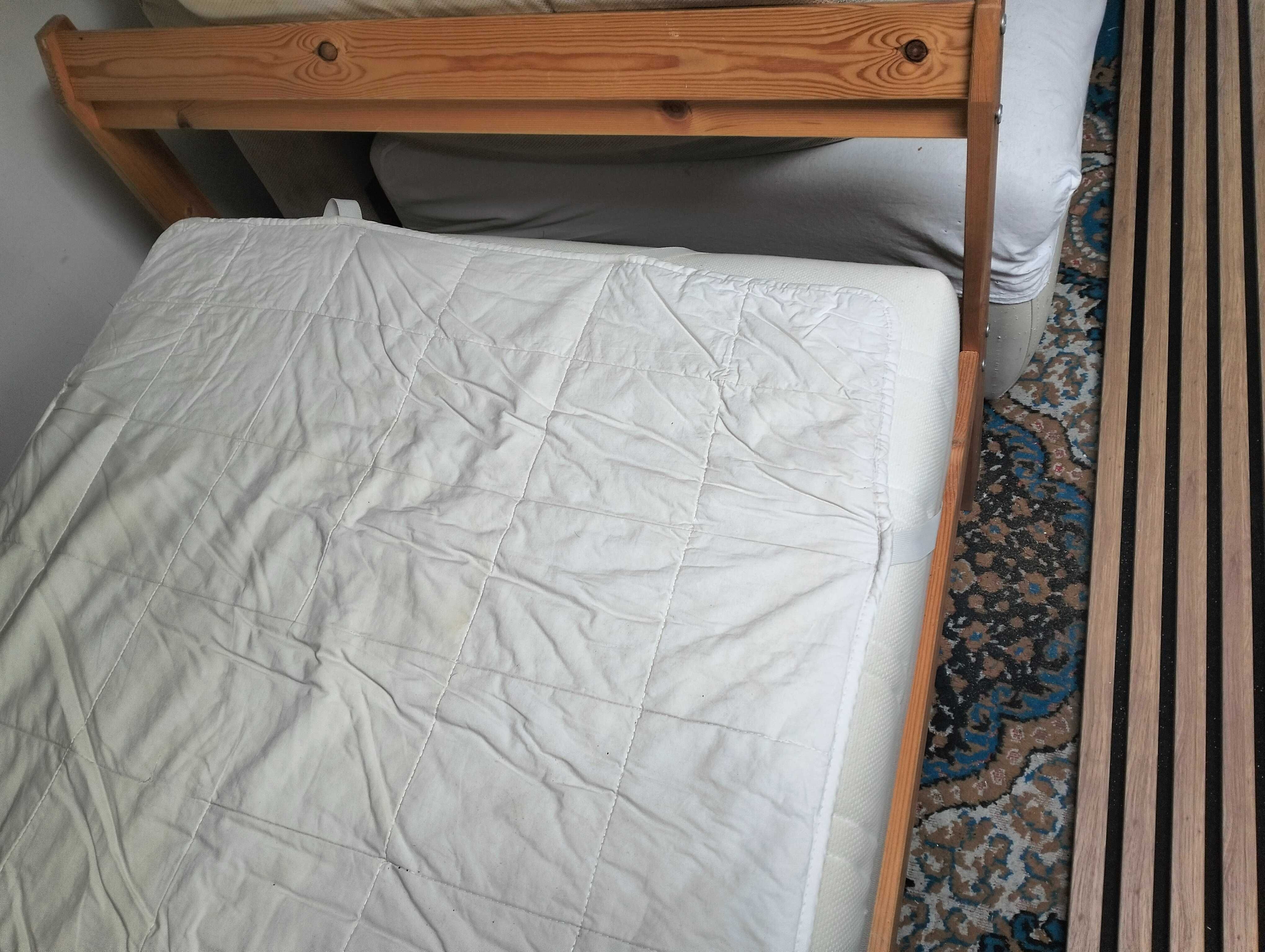 Ikea łóżko jednoosobowe plus materac