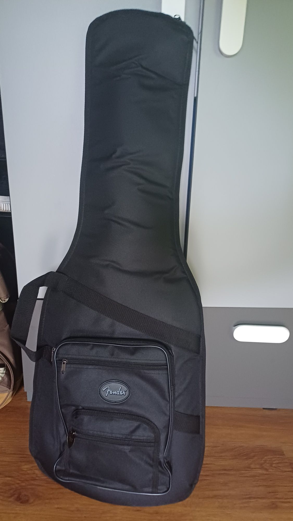 Squier Affinity Stratocaster SSS 2010 (by Fender) gitara + pokrowiec
