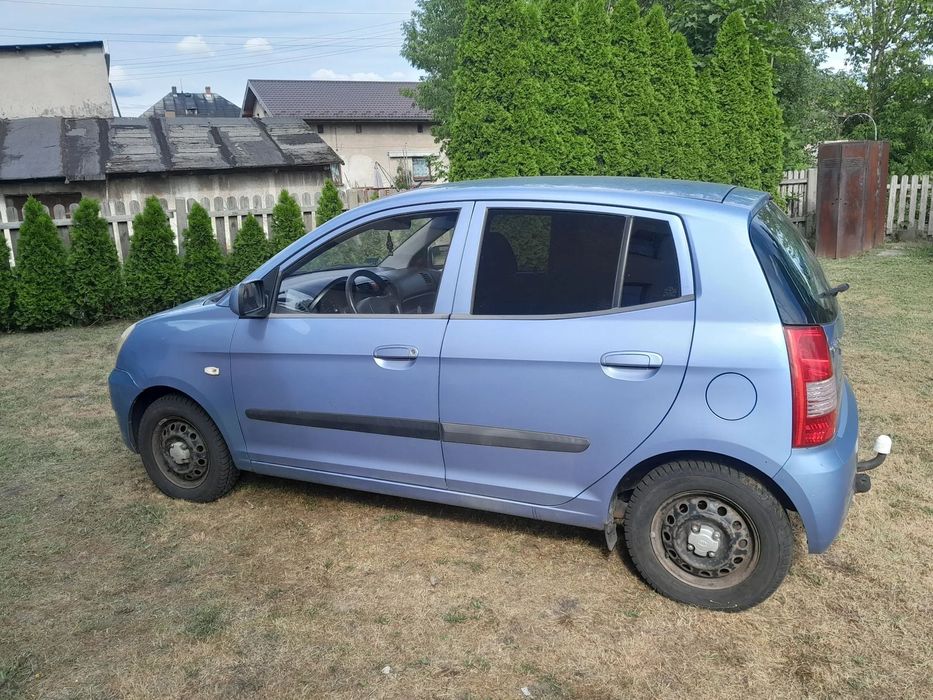 Kia Picanto niskie spalanie, klimatyzacja, wspomaganie, radio, hak