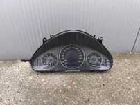 Licznik zegary Mercedes-Benz e-klasa w211 A2115405611 diesel  A 211 540 56 11