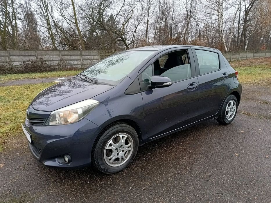 Toyota Yaris Kraj, 1.0 benzyna, 2012r