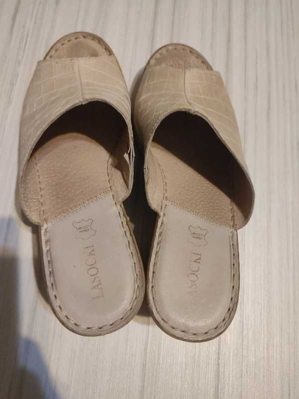 skórzane buty klapki damskie rozm. 39 firmy Lasocki, wyjątkowo lekkie