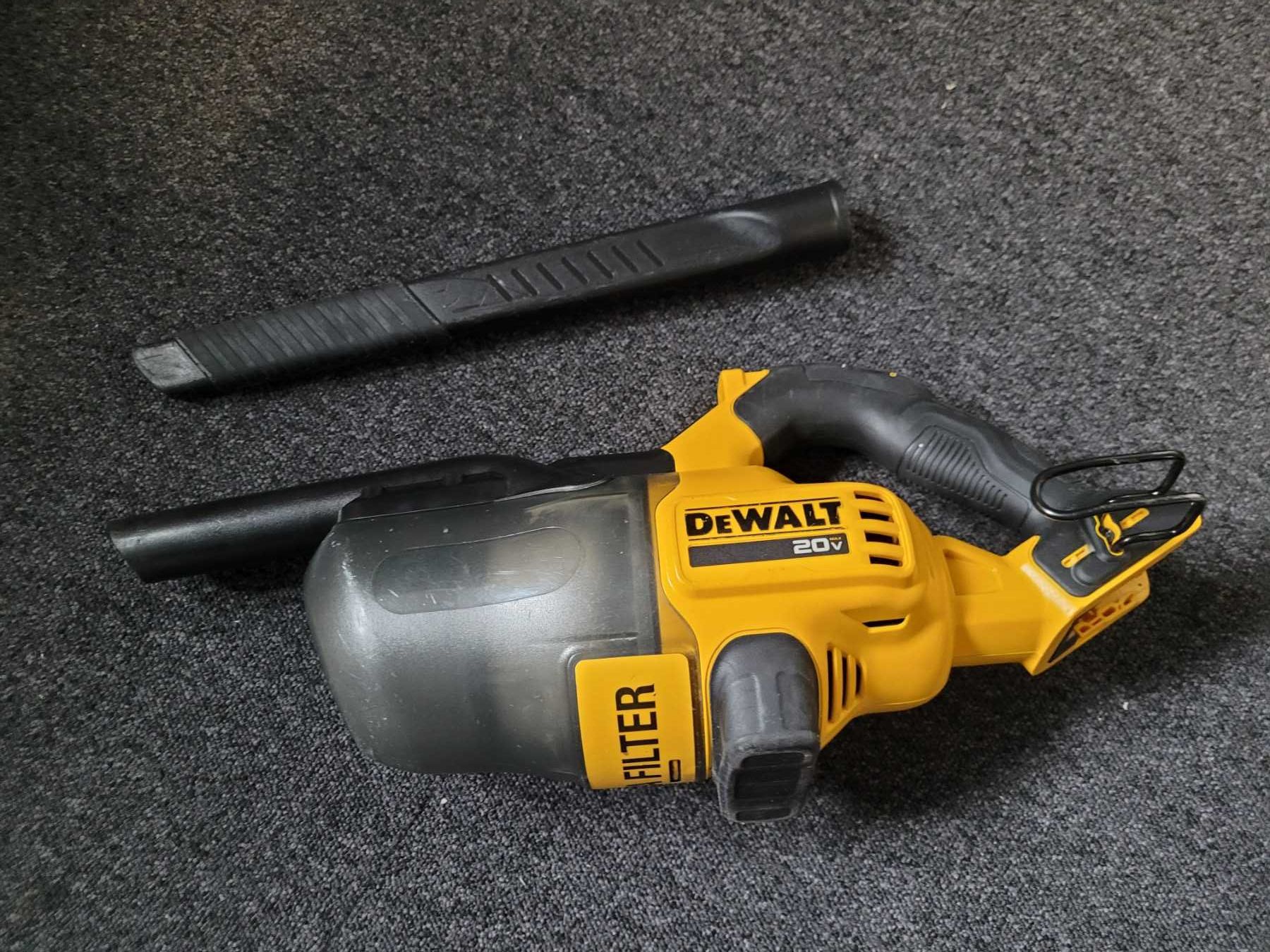 Легке БУ! Пилосос пилесос DeWALT DCV501HB