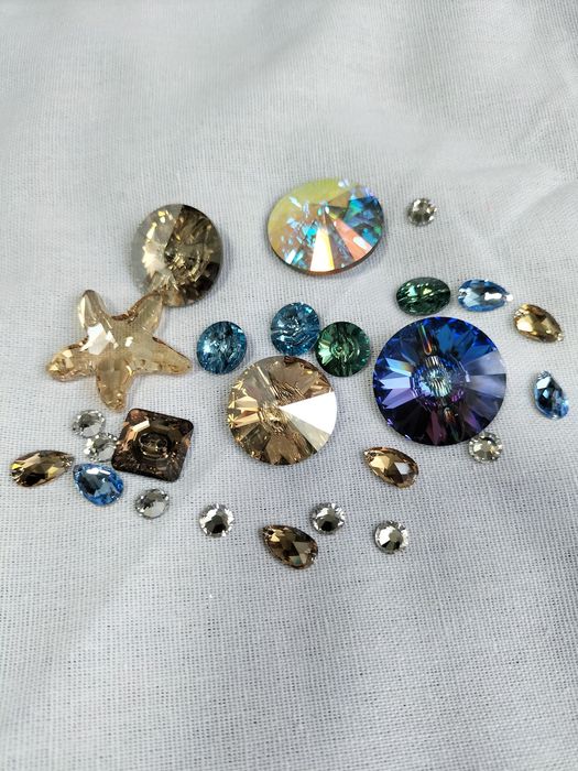 Swarovski гудзики, стрази