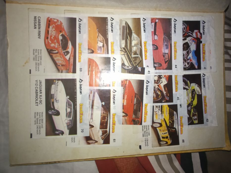 Вкладишы от жувачек 43 шт. за 550 грн