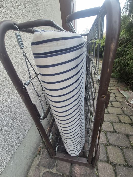 Łóżka turystyczne