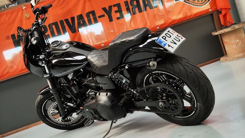 Harley-Davidson Dyna Street Bob FXDB Street Bob Club Style Streetfighter Stunt Biker Big Bore Thrashin