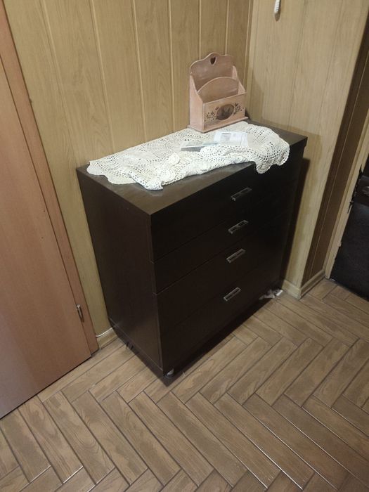 Meble oddam. Szafa i inne meble