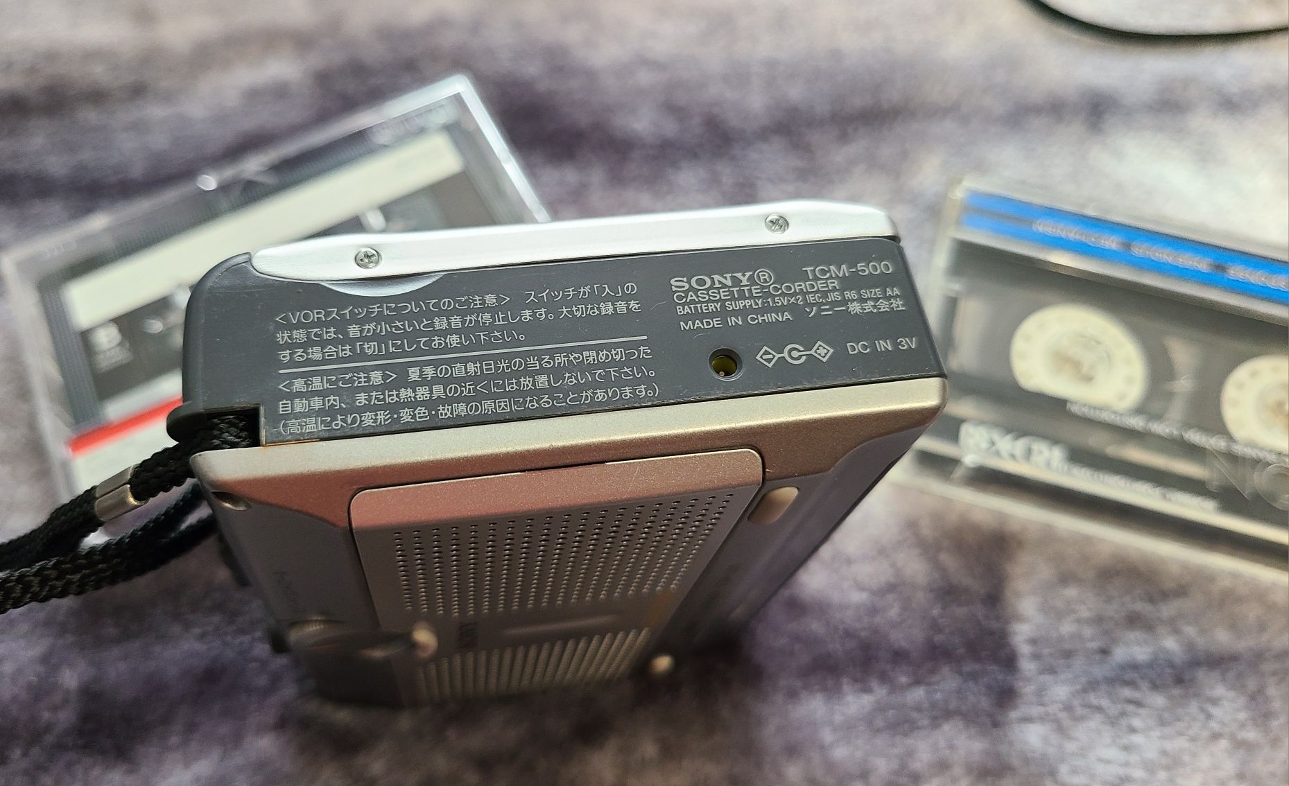 Качественный кассетный плеер-диктофон SONY TCM-500 (видео работы)