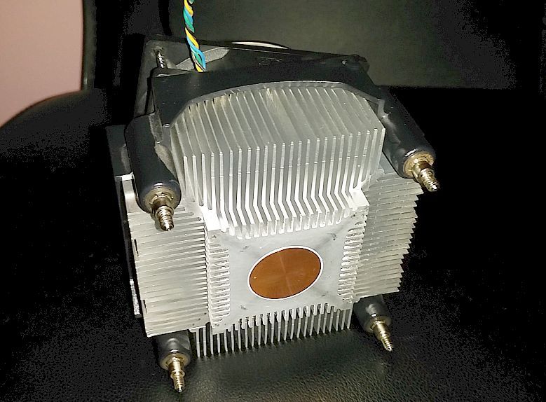 wentylator z radiatorem AVC z miedzianym rdzeniem