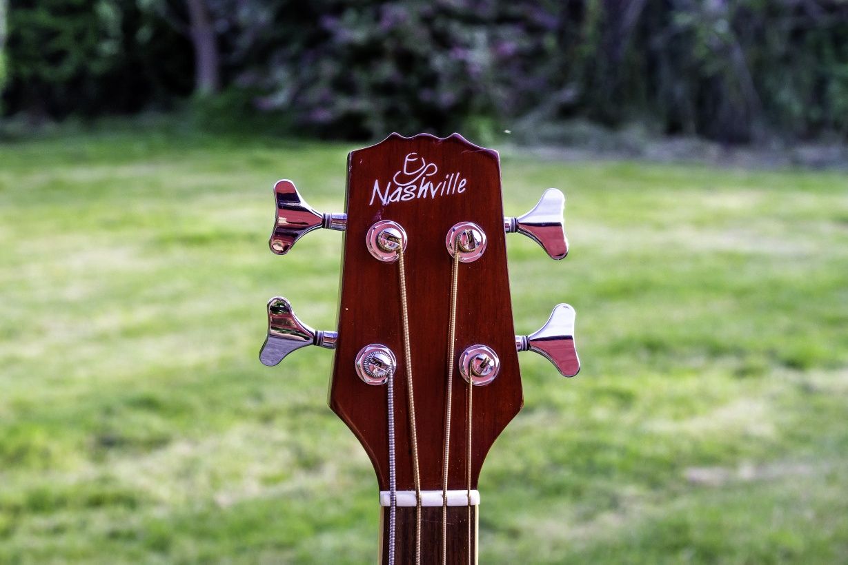 Akustyczna gitara basowa NASHVILLE,