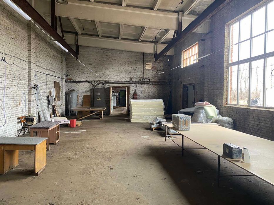 Оренда столярного цеху з деревообробним обладнанням