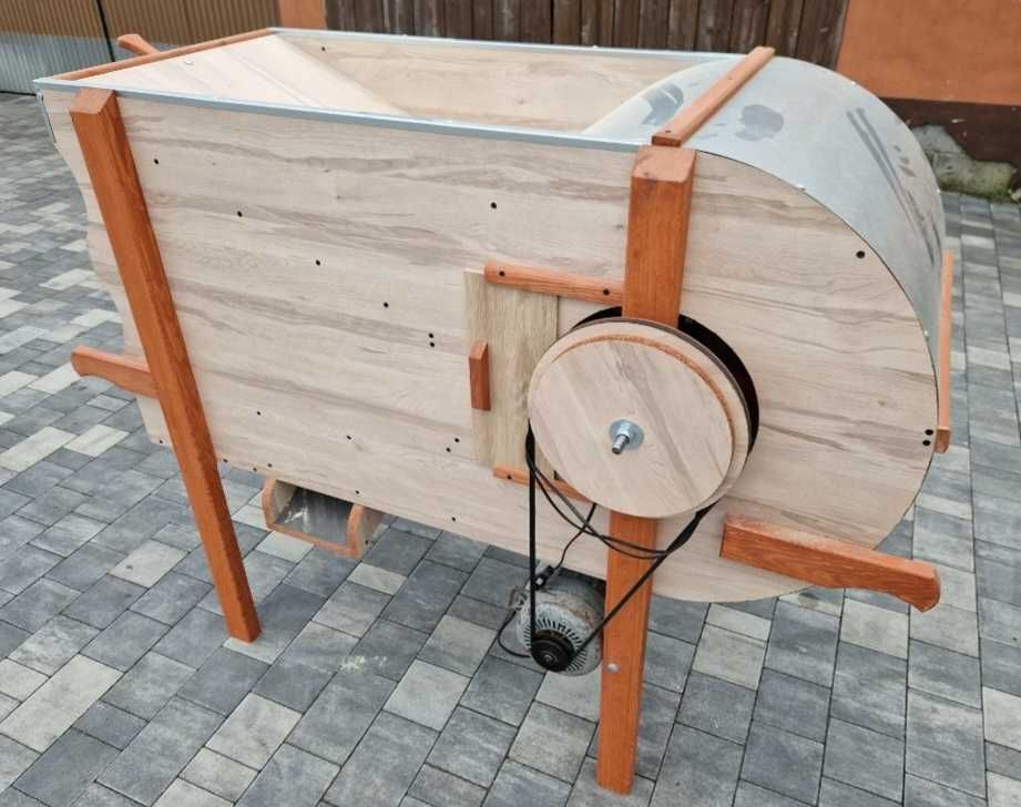 Sprzedam Młynek Wialnia Czyścik Wiejka do zboża nasion grochu