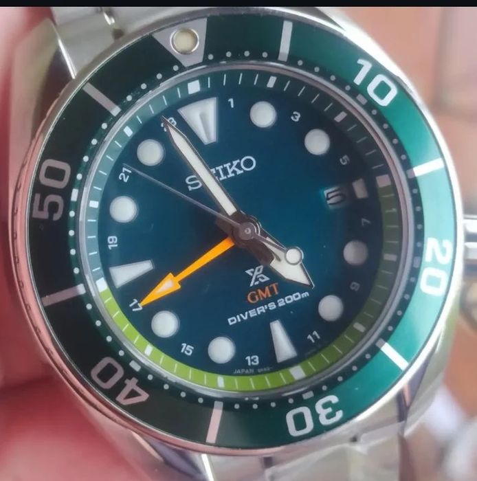 Seiko Prospex  Sumo Solar GMT Diver SFK003J1 45mm 200m WR safira.
