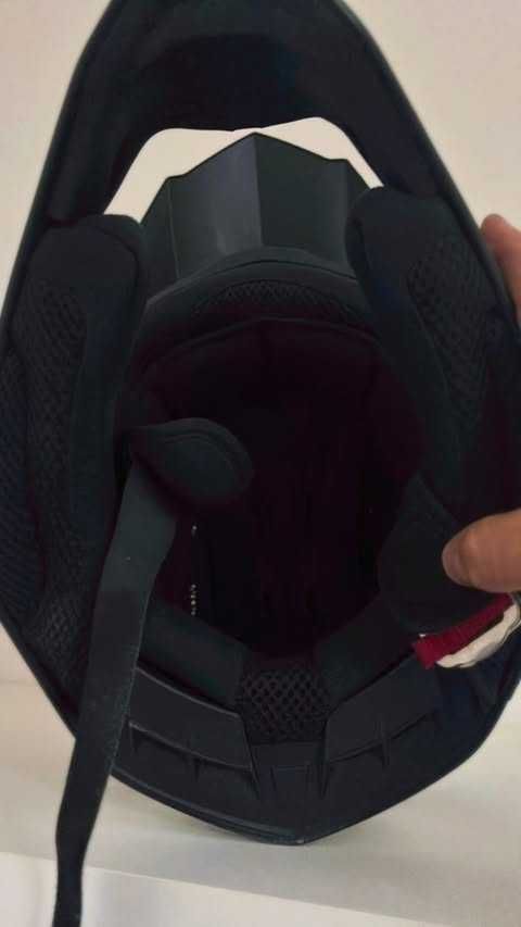 Capacete CMS preto