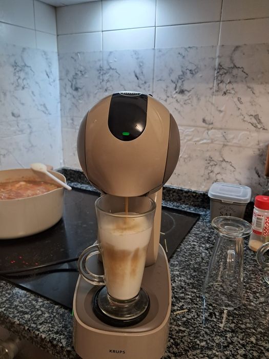 Vendo maquina dolce gusto infinissima Touch como nova