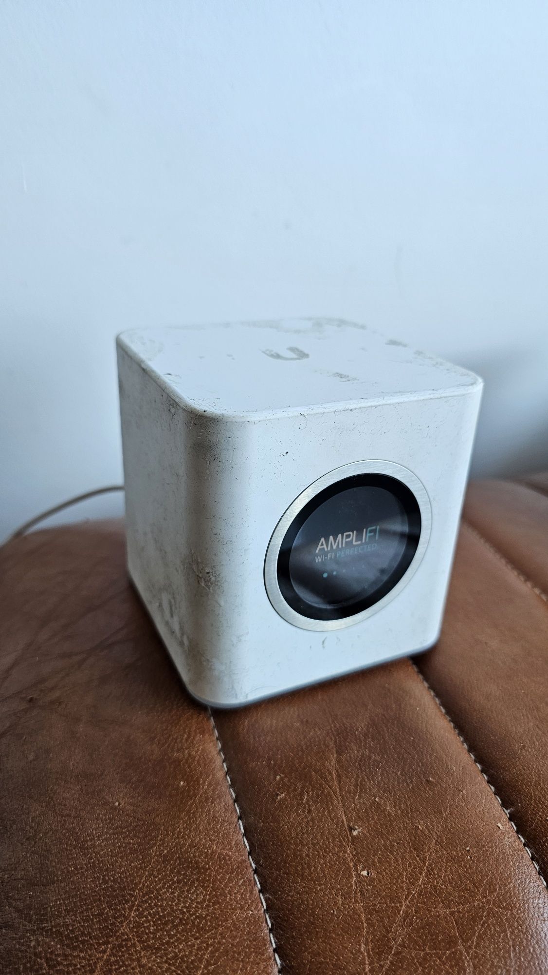Router Ubiquiti + 3 antenas