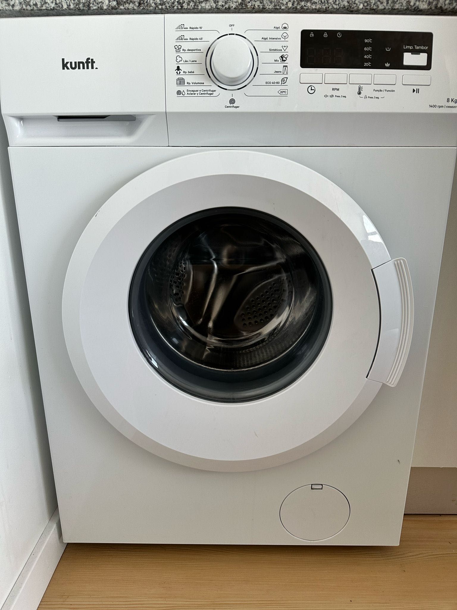 Máquina de lavar KUNFT