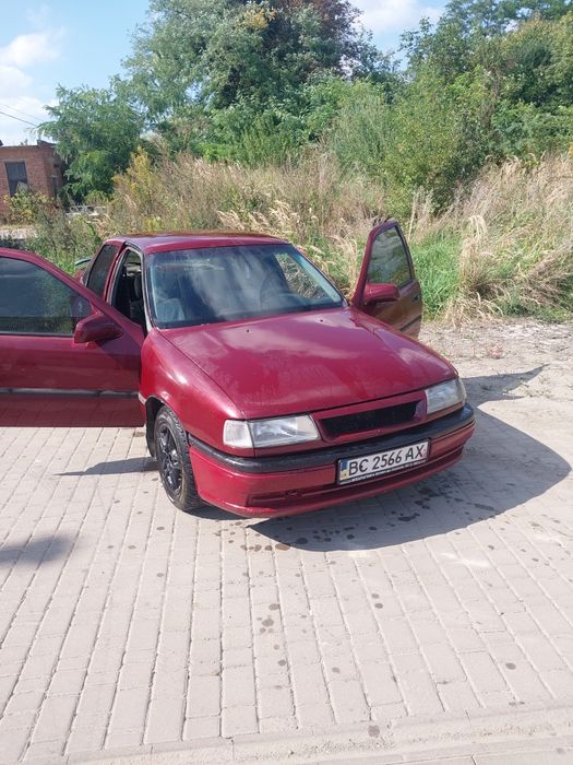 Opel vectra A 1.6 карб