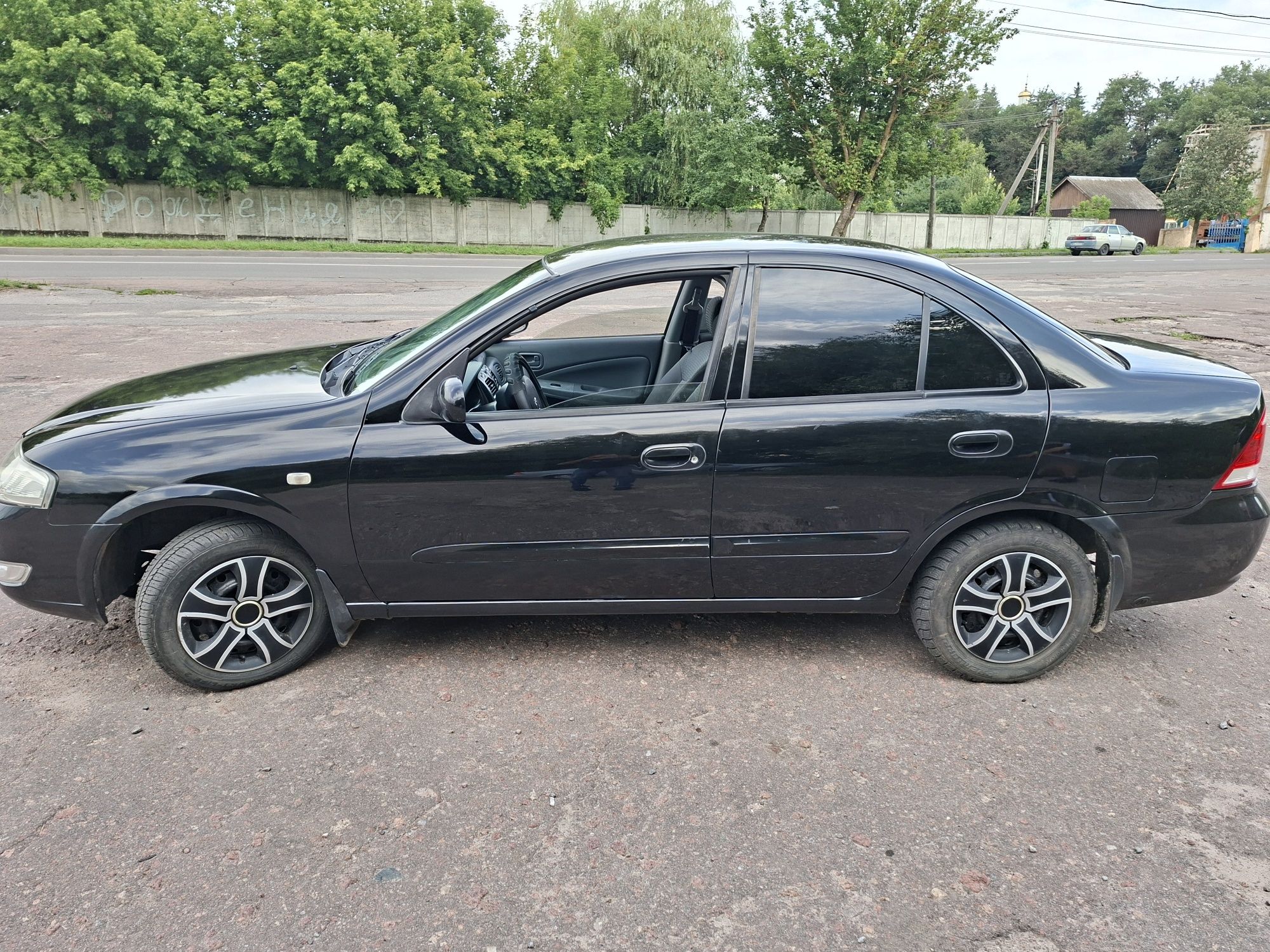Продам NISSAN Clasik
