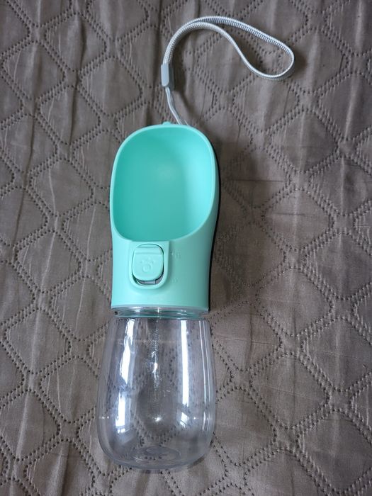 Пляшка-поїлка для песика