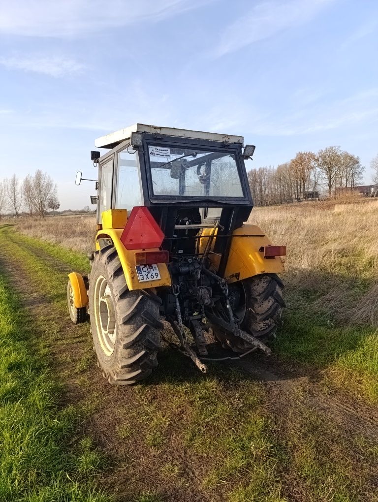 Ursus C-360.   .