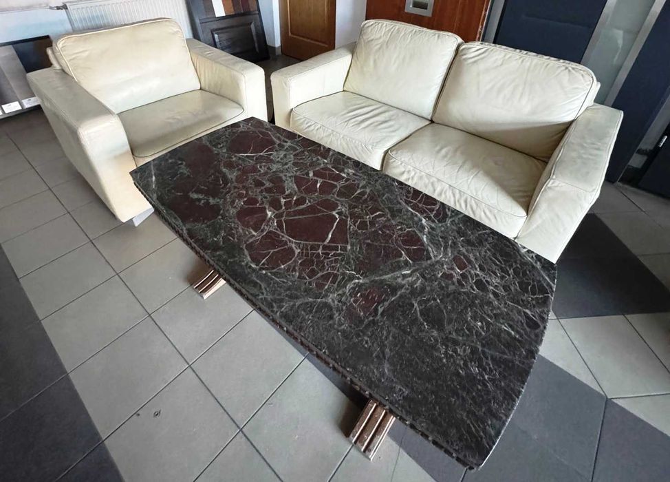 Zestaw mebli wypoczynkowych, kremowa skóra naturalna, ława