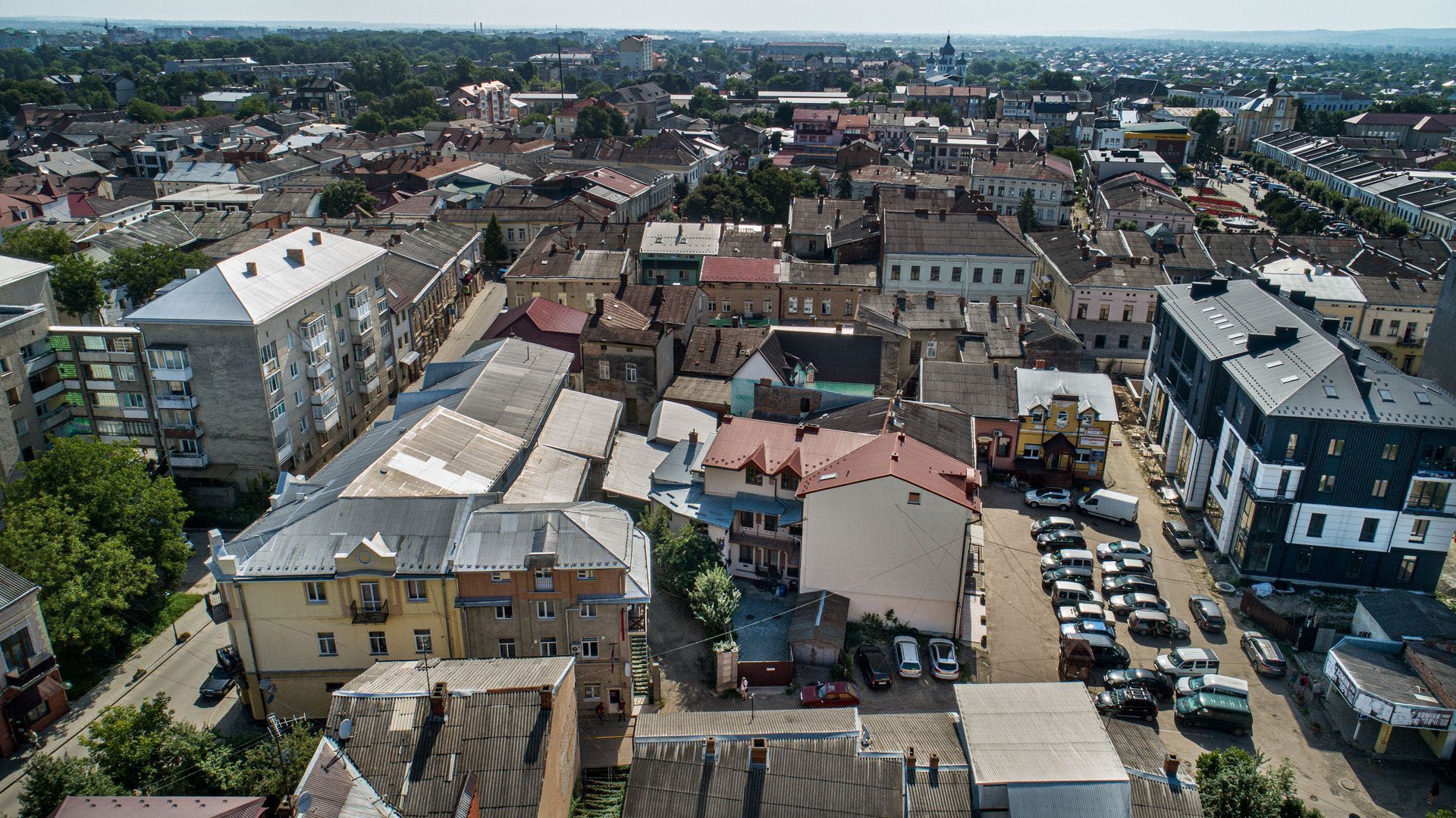 Комерційне приміщення  в центрі.