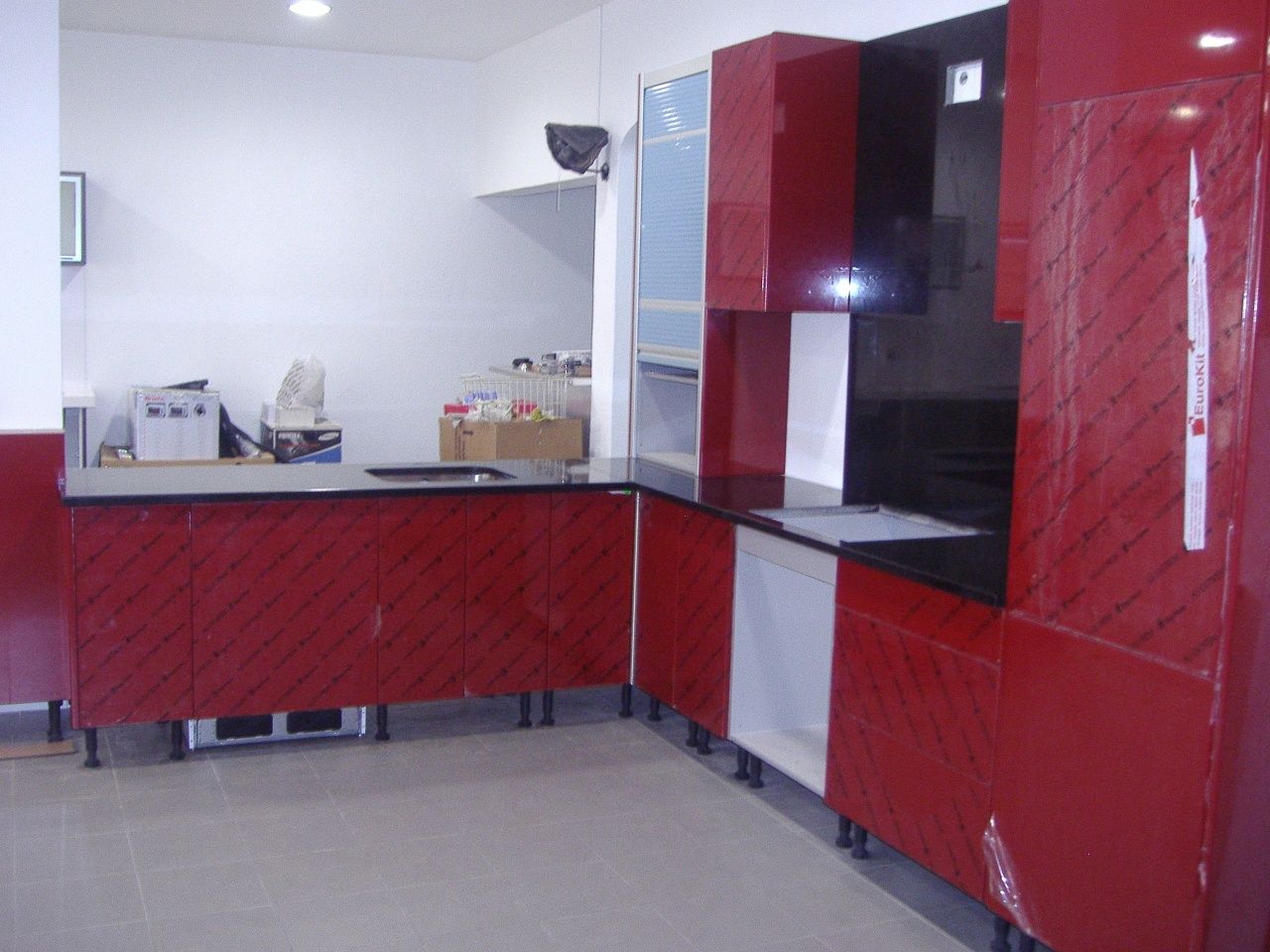 Cozinha cor bordeaux